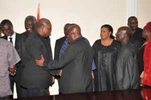 Article : Ghana : Présidentielle 2012 : Un sondage place l’opposant Akufo Addo devant John Mahama